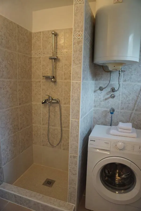 Apartment Corto بولا 0*,
