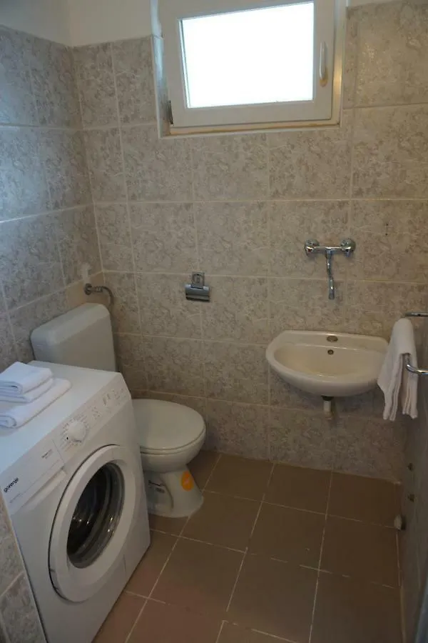 Apartment Corto بولا